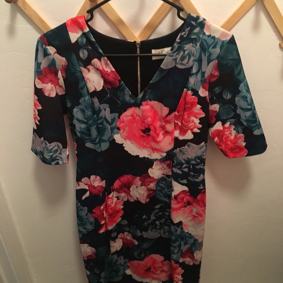 Eliza J Dresses & Skirts - Gorgeous Floral dress